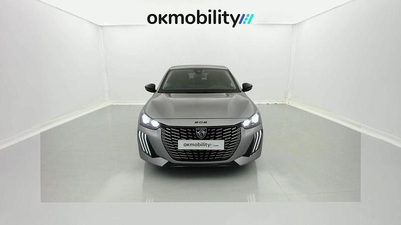 Usado Peugeot 208 Allure 100 CV (73 kW) 2024 Gris artense Utilitario