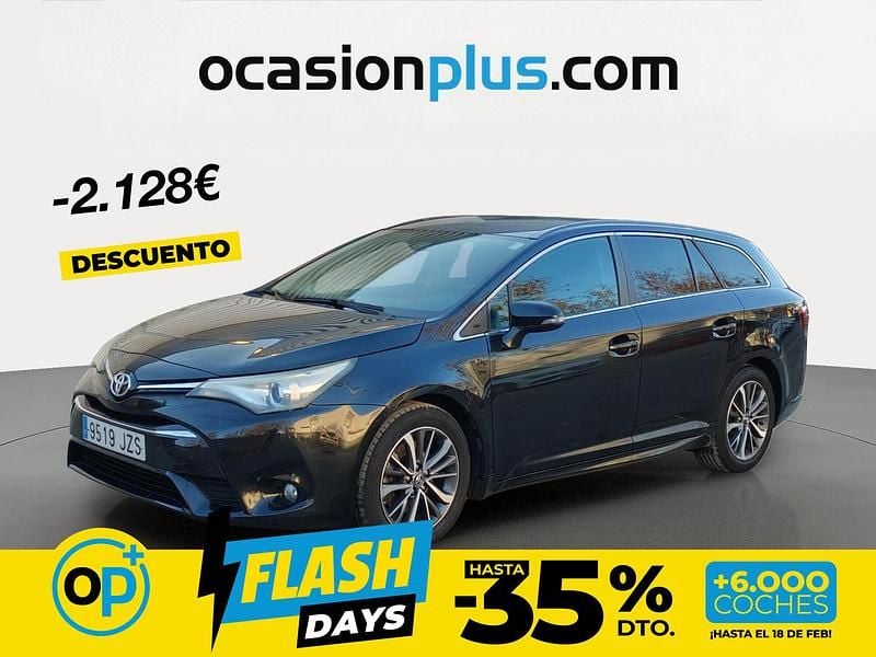 Usado Toyota Avensis Business Edition 143 CV (105 kW) 2017 Negro Familiar