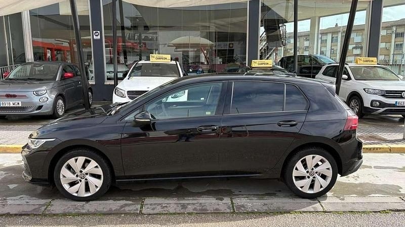 Usado VW Golf VIII 116 CV (85 kW) 2025 Negro Utilitario