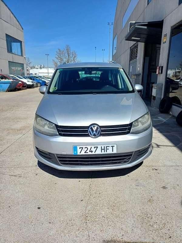 Usado VW Sharan Advance 140 CV (102 kW) 2012 Gris Monovolumen