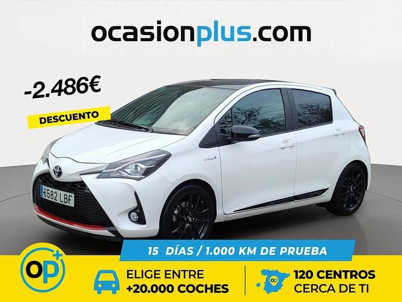 Usado Toyota Yaris Hybrid Sport 100 CV (73 kW) 2019 Blanco
