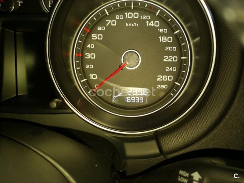 Usado Audi TT 160 CV (117 kW) 2012 Beige Coupe