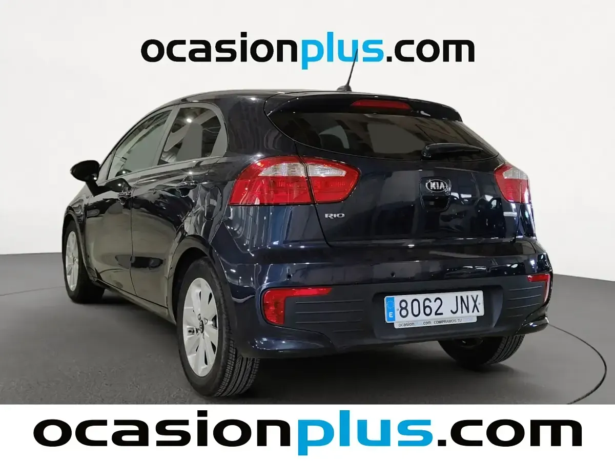 Usado Kia Rio 84 CV (61 kW) 2016 Azul Utilitario