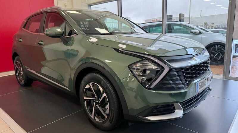 Verde Nuevo 2025 Kia Sportage SUV | 34.990 € (Un poco caro) - Imagen 1/4