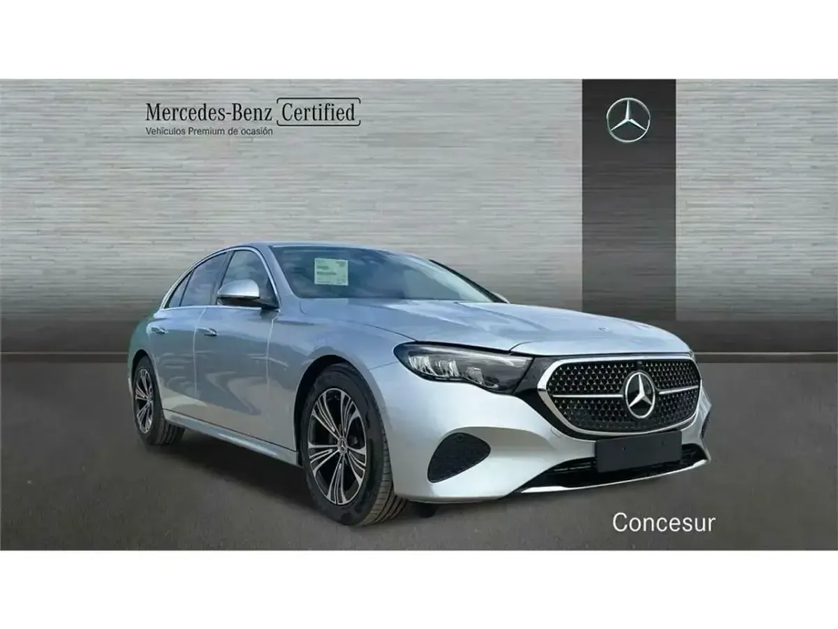 Nuevo Mercedes E220 197 CV (144 kW) 2025 Gris Berlina