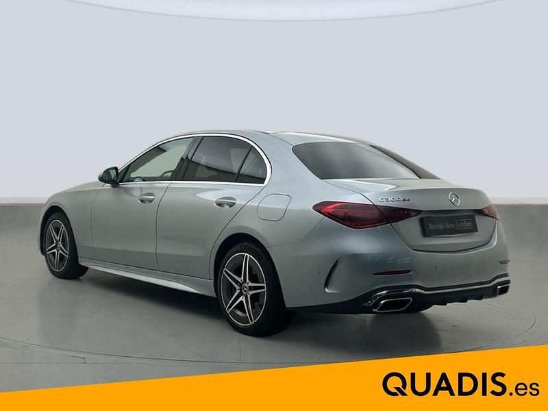 Usado Mercedes C300e 313 CV (230 kW) 2024 Gris / plata Berlina