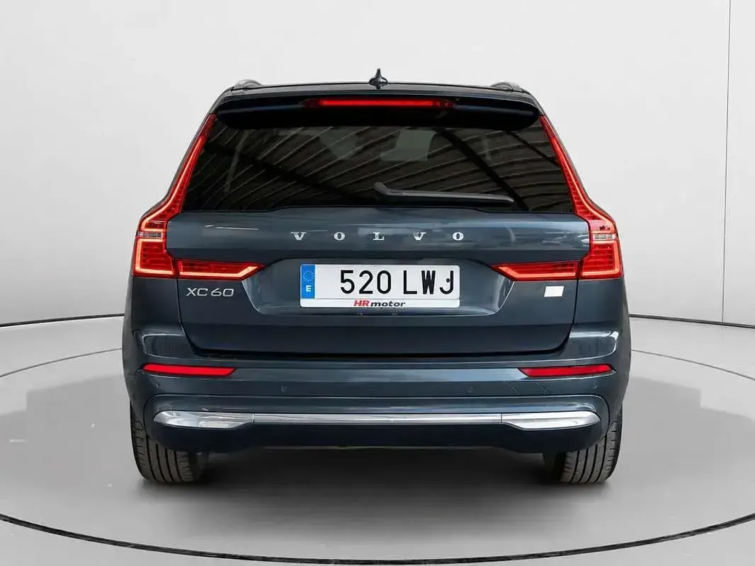 Usado Volvo XC60 Core 351 CV (258 kW) 2022 Azul SUV