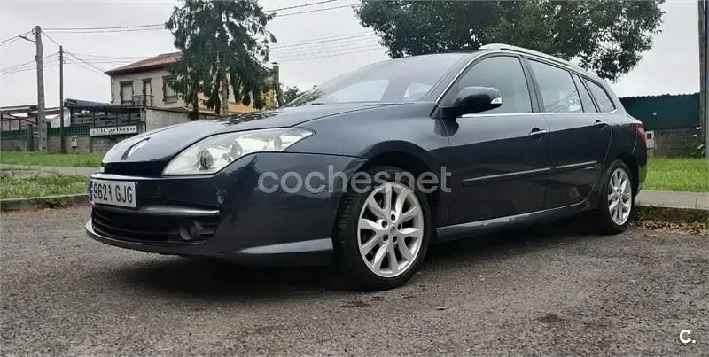 Usado Renault Laguna III Authentique 130 CV (95 kW) 2008 Gris / plata Familiar