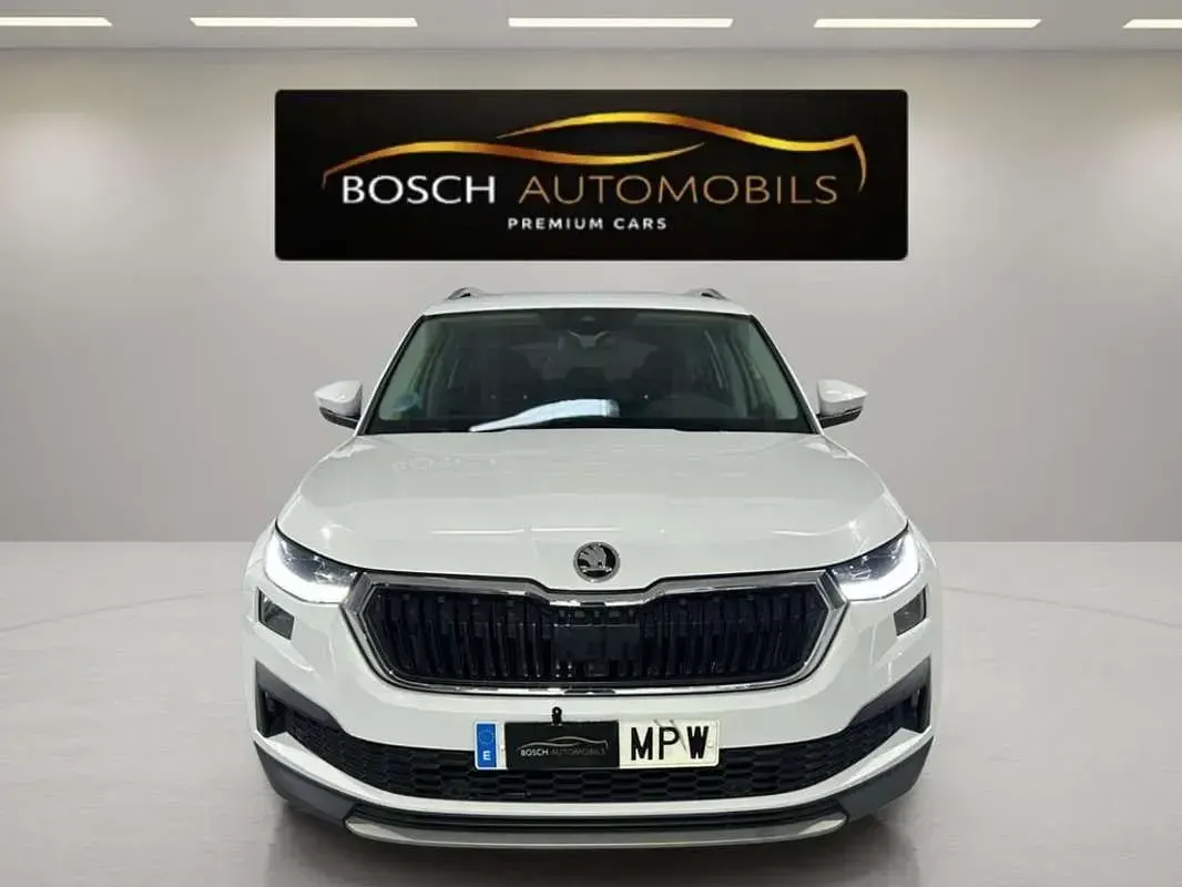 Usado Skoda Kodiaq Ambition 150 CV (110 kW) 2024 Blanco SUV