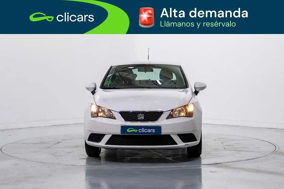 Usado Seat Ibiza CONNECT 75 CV (55 kW) 2017 Blanco Utilitario
