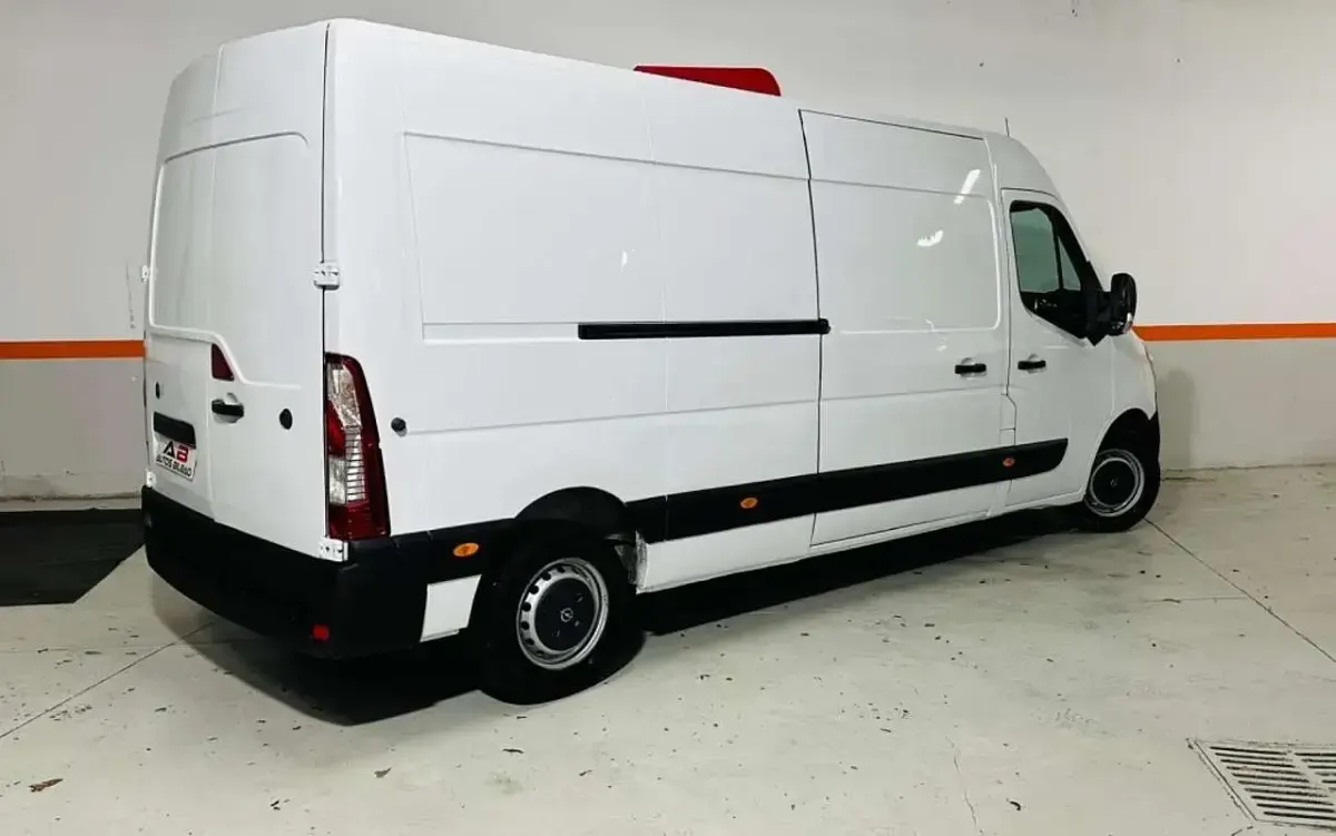 Usado Opel Movano 131 CV (96 kW) 2017 Blanco Monovolumen