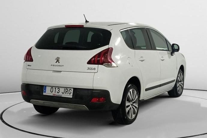 Usado Peugeot 3008 Style 131 CV (96 kW) 2016