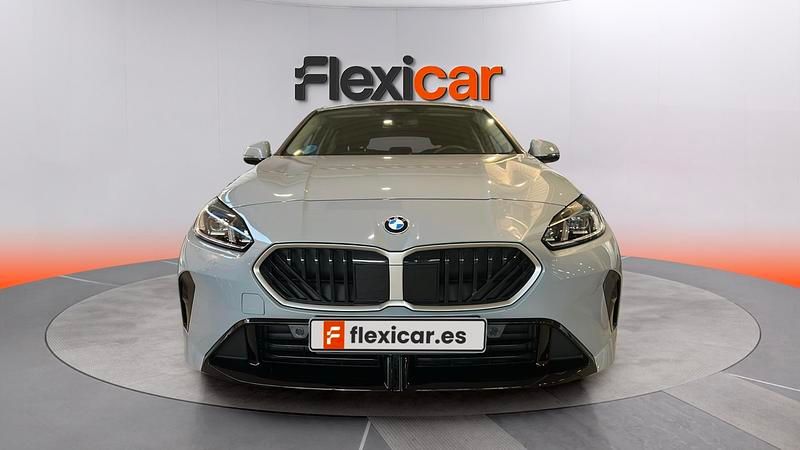 Używany BMW 120 163 KM (119 kW) 2025 Szary Hatchback