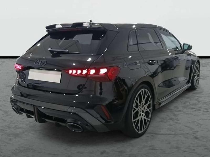 Usado Audi A3 400 CV (294 kW) 2025 Negro Berlina