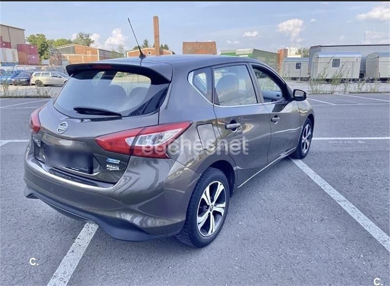 Usado Nissan Pulsar Tekna 110 HP (80 kW) 2019 Castanho Sedan