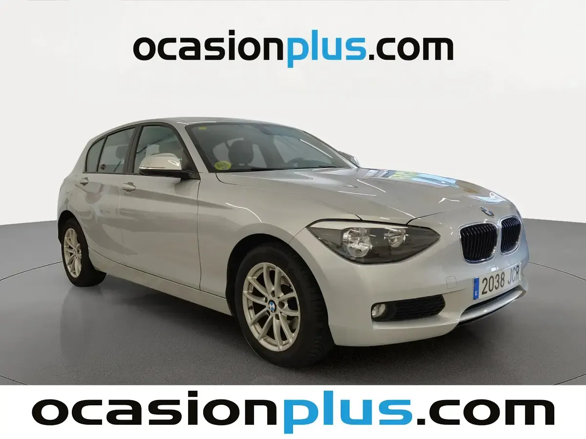 Usado BMW 116 116 CV (85 kW) 2015 Gris plata Utilitario
