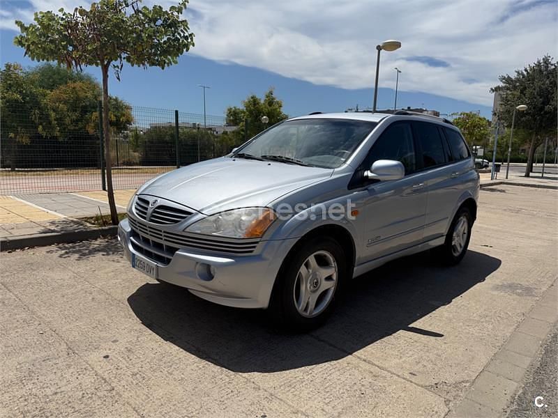 Gris / plata Usado 2006 Ssangyong Kyron Limited SUV | 5500 € (Precio justo) - Imagen 1/4