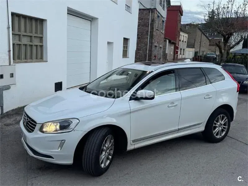 Usado Volvo XC60 Summum 181 CV (133 kW) 2015 Blanco SUV