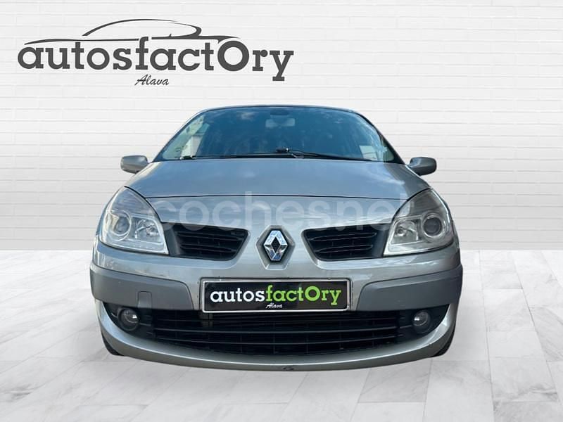 Usado Renault Grand Scénic II Business 105 CV (77 kW) 2007 Beige Monovolumen