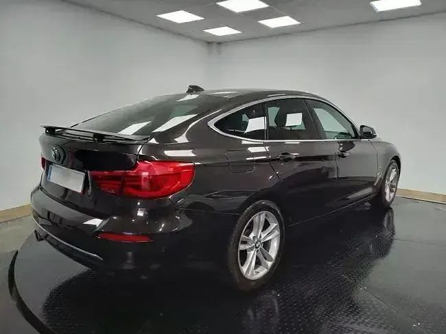 Usado BMW 330 258 CV (189 kW) 2018 Gris Berlina