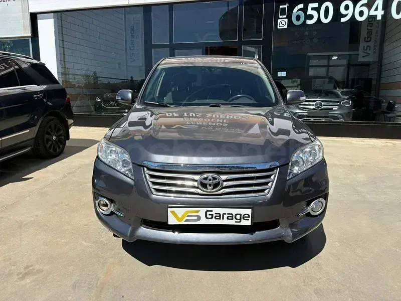 Usado Toyota RAV4 Executive 150 CV (110 kW) 2013 Gris / plata SUV