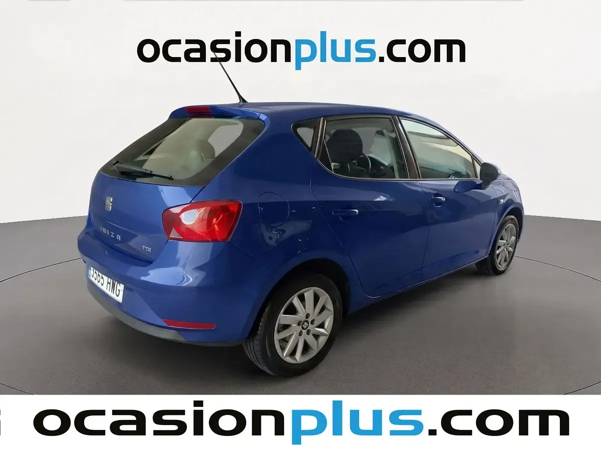 Usado Seat Ibiza Style 105 CV (77 kW) 2014 Azul Utilitario