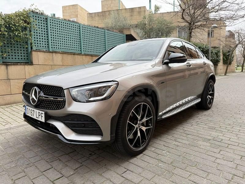 Usado Mercedes GLC300e 320 CV (235 kW) 2021 Gris / plata Coupe