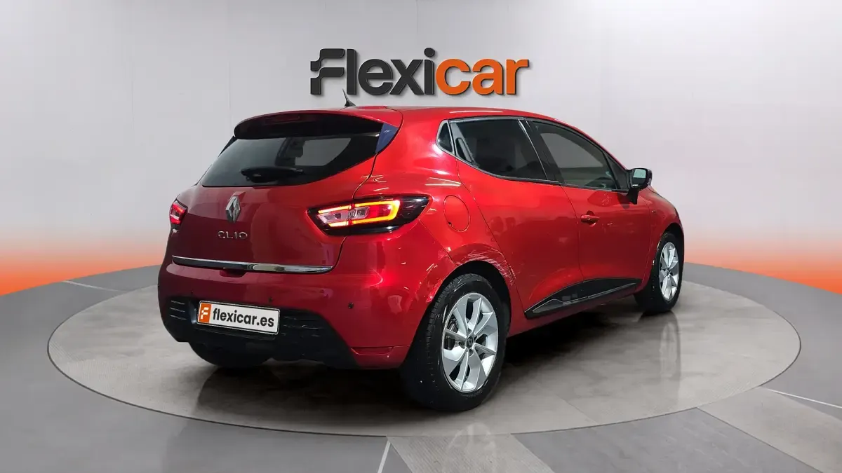 Usado Renault Clio IV Zen 90 CV (66 kW) 2017 Rojo Berlina