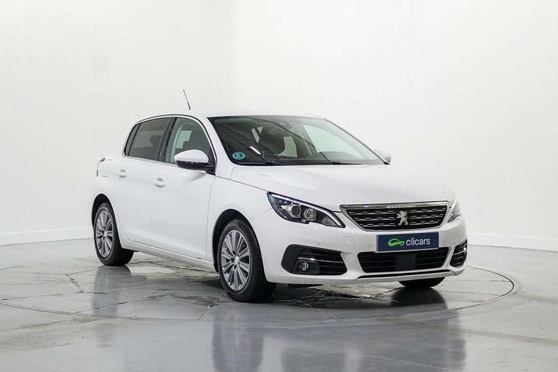 Usado Peugeot 308 Allure 131 CV (96 kW) 2021 Blanco Utilitario