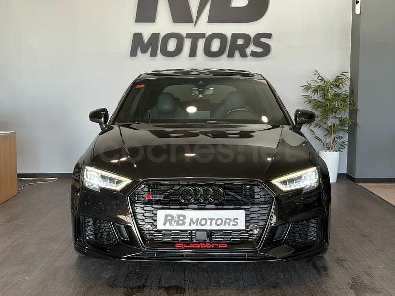 Usado Audi RS3 Sport 400 CV (294 kW) 2019 Negro Berlina