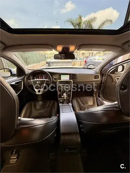 Usado Volvo V60 285 CV (209 kW) 2013 Gris / plata Familiar