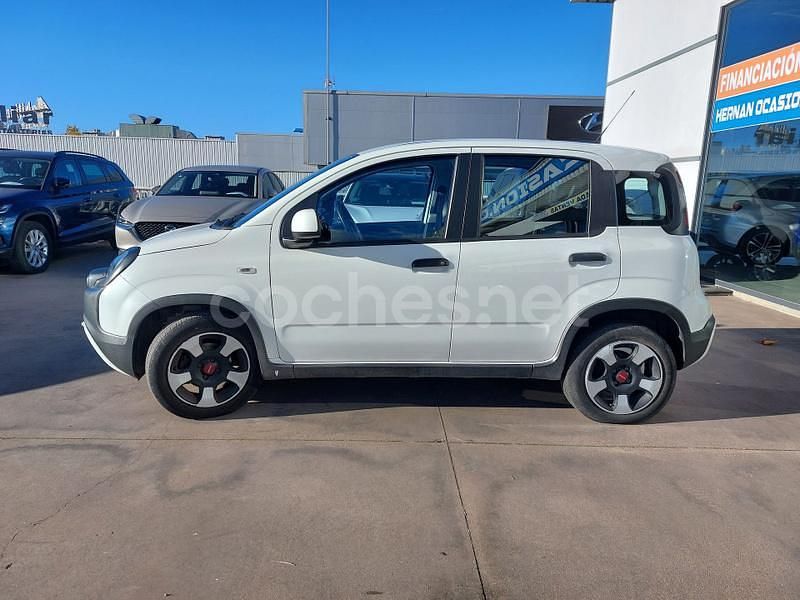 Usado Fiat Panda Cross Cross 70 CV (51 kW) 2022 Blanco Utilitario