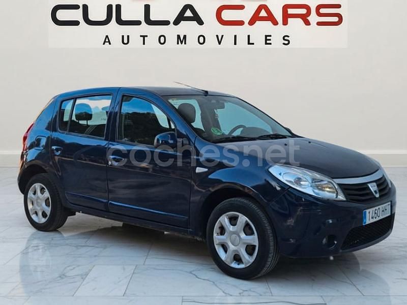 Usado Dacia Sandero Base 75 CV (55 kW) 2011 Azul Utilitario