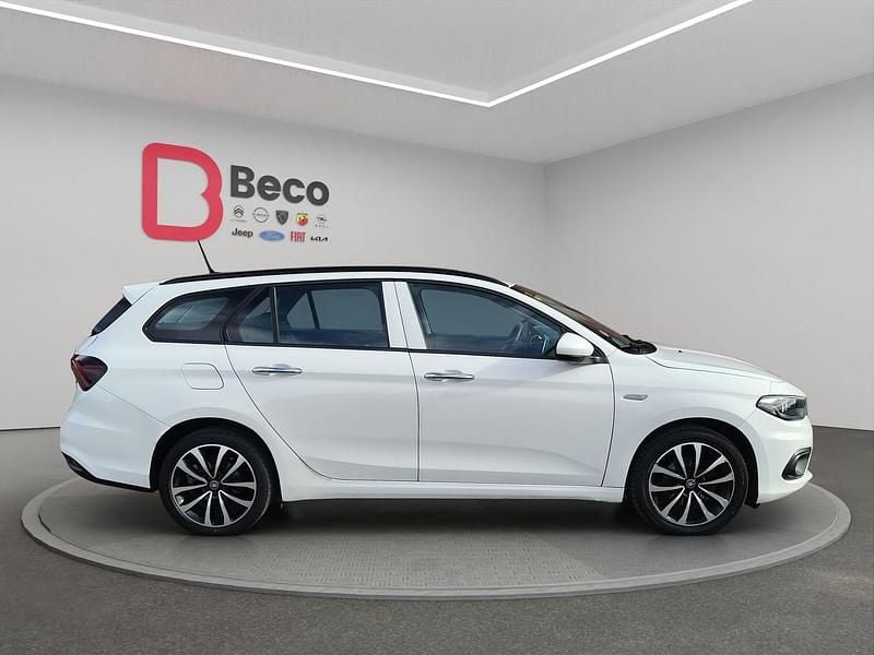 Usado Fiat Tipo Lounge 120 CV (88 kW) 2019 Blanco Familiar