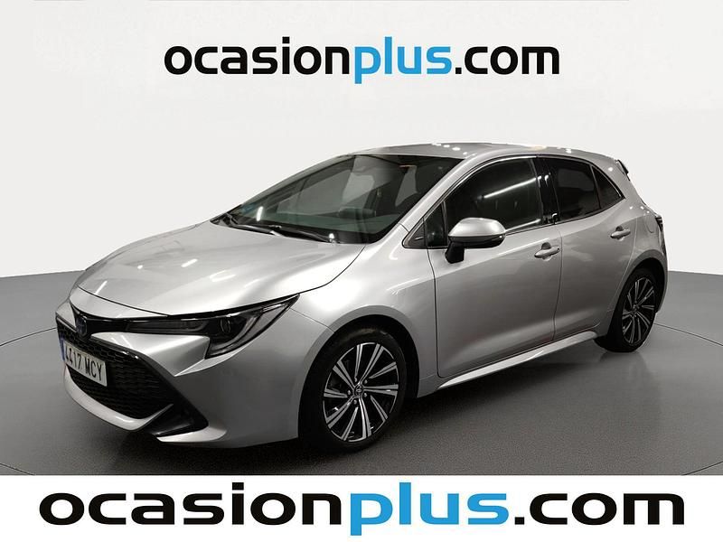 Usado Toyota Corolla Style 122 CV (89 kW) 2022 Gris plata Utilitario