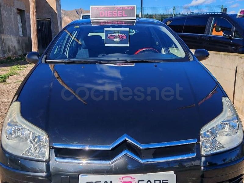 Usado Citroën C5 Attraction 110 HP (80 kW) 2007 Preto Sedan