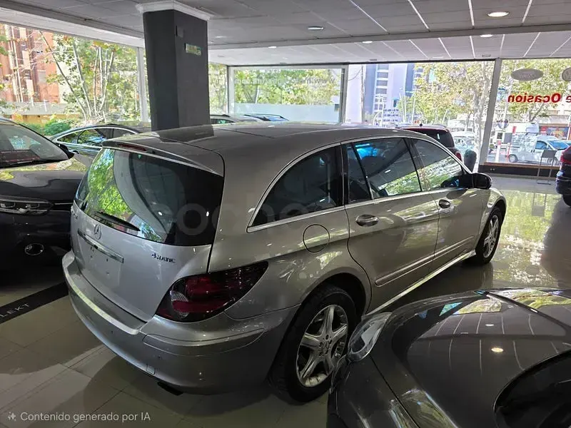 Usado Mercedes R320 224 CV (164 kW) 2007 Beige Familiar
