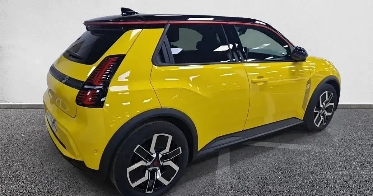 Usado Renault 5 E-Tech Techno 89 kW (122 CV) 2025