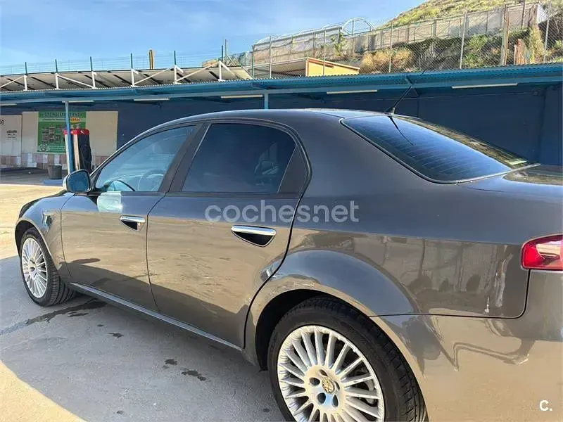 Usado Alfa Romeo 159 Distinctive 150 CV (110 kW) 2007 Verde Berlina