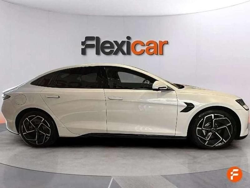 Usado BYD Seal Design 230 kW (313 CV) 2025 Blanco Berlina