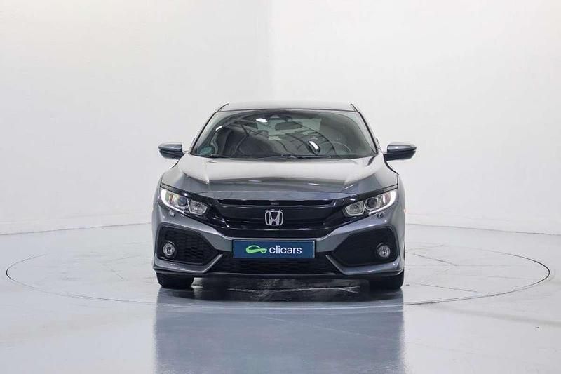 Usado Honda Civic Elegance 126 CV (92 kW) 2019 Plateado Utilitario
