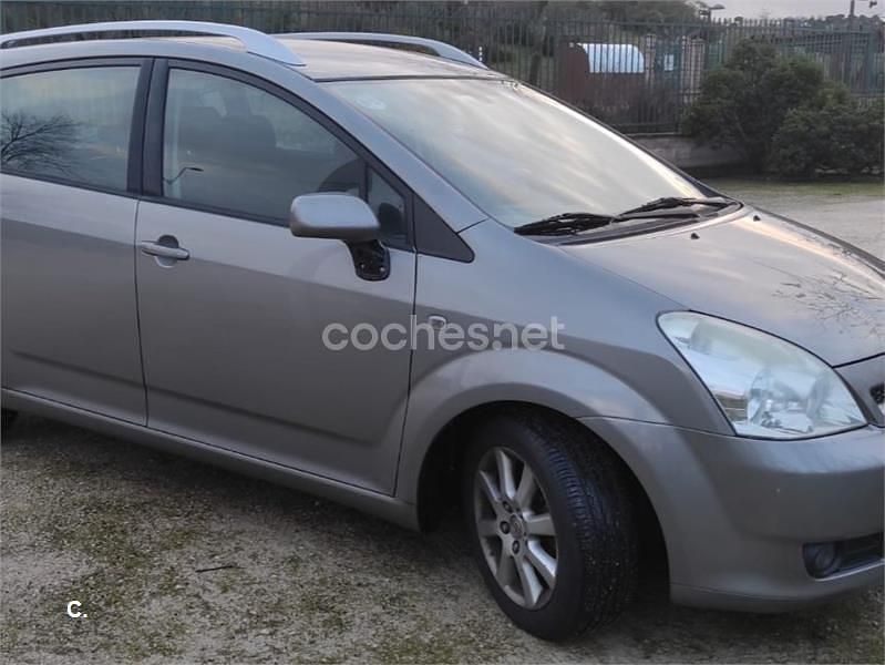 Usado Toyota Corolla Verso Sol 136 CV (100 kW) 2007 Gris / plata Monovolumen