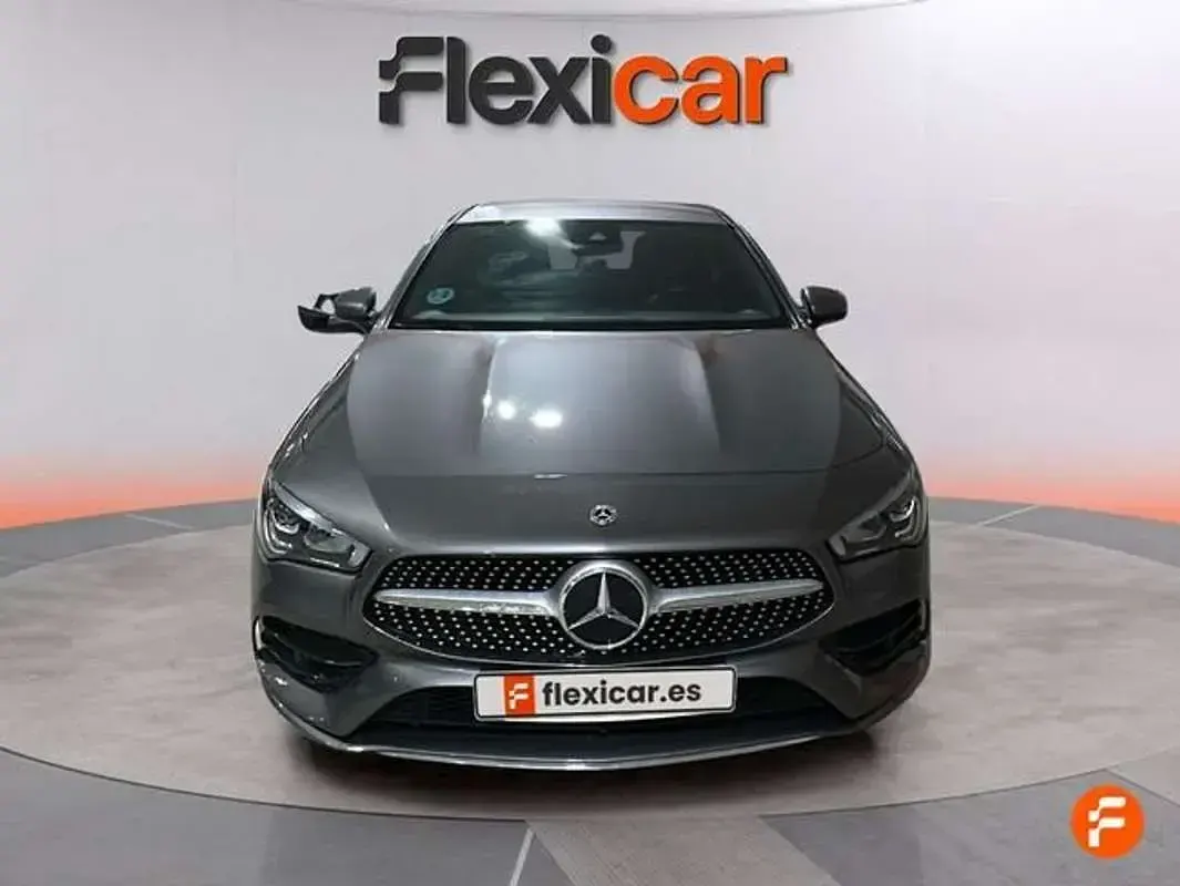 Occasion Mercedes CLA180 136 PK (100 kW) 2023 Grijs Sedan