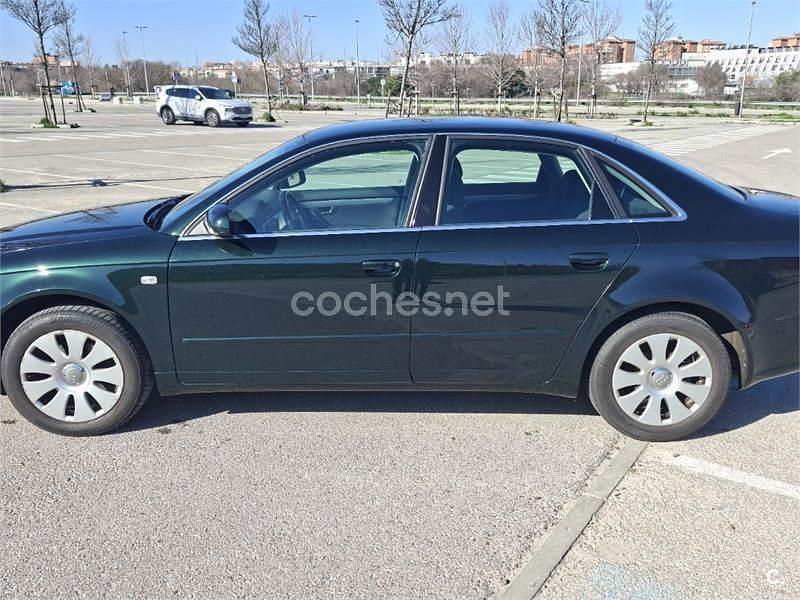 Usado Audi A4 140 CV (102 kW) 2007 Verde Berlina