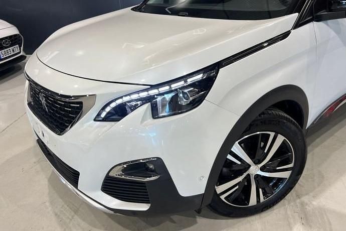 Usado Peugeot 3008 Allure 131 CV (96 kW) 2020