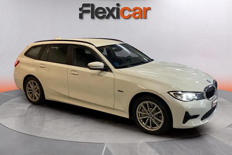 Blanco Usado 2021 BMW 330e Familiar | 23.390 € (Super precio) - Imagen 1/4