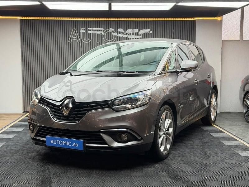 Usado Renault Scénic IV Life 115 CV (84 kW) 2017 Gris / plata Monovolumen