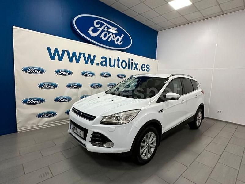 Blanco Usado 2015 Ford Kuga Titanium SUV | 11.500 € (Precio justo) - Imagen 1/4