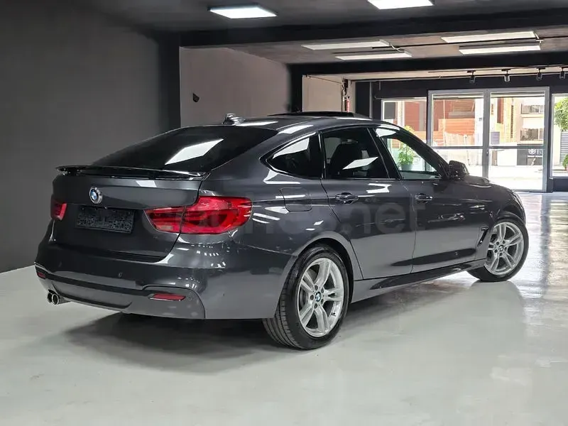 Usado BMW 335 Gran Turismo Comfort Edition 313 CV (230 kW) 2017 Gris / plata Coupe