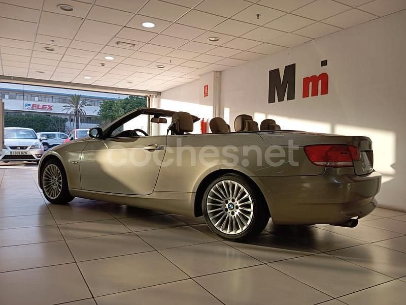 Usado BMW 320 Cabriolet 170 CV (125 kW) 2009 Beige Descapotable